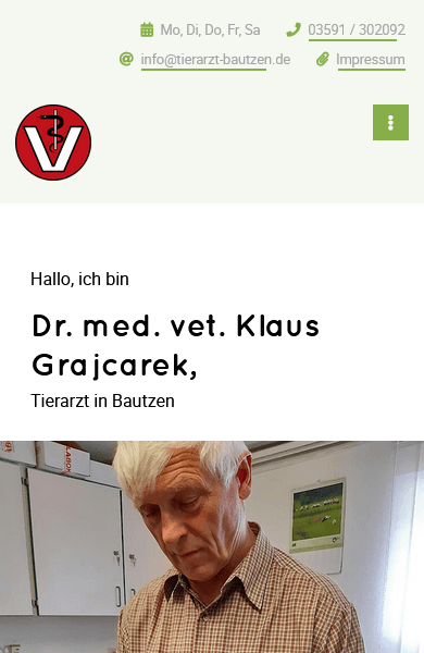 Ansicht der Website von tierarzt-bautzen.de mit dem Seitenkopf und einem Bild von Dr. Grajcarek